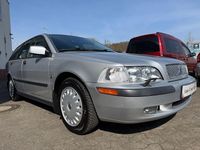 Second-hand Volvo V40 165 CP (121 kW) 2000 Argintiu Break