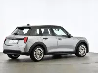 Gebraucht Mini Cooper Favoured 156 PS (114 kW) 2024 Silber Kleinwagen