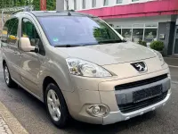 Gebraucht Peugeot Partner Tepee Premium 120 PS (88 kW) 2010 Beige Van / Kleinbus