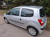 Gebraucht Renault Twingo Authentique 58 PS (42 kW) 2009 Silber Kleinwagen