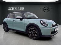 Second-hand Mini Cooper S Favoured 204 CP (150 kW) 2024 Verde Hatchback