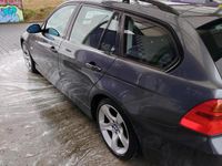 Gebraucht BMW 320 163 PS (119 kW) 2006 Grau Kombi