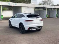 Käytetty Jaguar E-Pace R-Dynamic 250 HP (183 kW) 2023 Valkoinen Katumaasturi