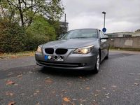 Gebraucht BMW 523 190 PS (139 kW) 2009 Grau Limousine