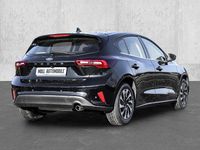 Neu Ford Focus Titanium 125 PS (91 kW) 2026 Schwarz Limousine