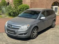 Gebraucht Opel Astra Edition 116 PS (85 kW) 2009 Silber Limousine