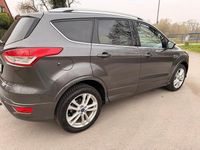 Gebraucht Ford Kuga Titanium 179 PS (131 kW) 2016 Grau SUV
