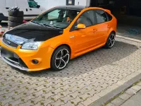 Usata Ford Focus ST 227 CV (166 kW) 2006 Arancione Berlina