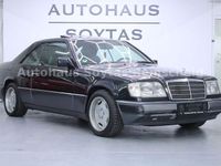 Second-hand Mercedes 220 150 CP (110 kW) 1993 Negru Coupe