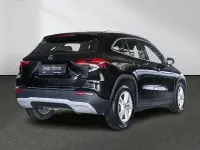 Gebraucht Mercedes GLA200 163 PS (119 kW) 2024 Unilack nachtschwarz SUV