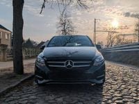 Gebraucht Mercedes B180 122 PS (89 kW) 2017 Schwarz Van / Kleinbus
