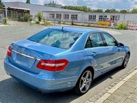 Gebraucht Mercedes E350 265 PS (194 kW) 2011 Blau Limousine