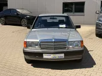 Gebraucht Mercedes 190 109 PS (80 kW) 1991 Silber met. Limousine