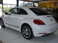Gebraucht VW Beetle Cup 105 PS (77 kW) 2014 Weiß Kleinwagen