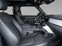 Gebraucht Land Rover Defender SE Dynamic 202 PS (148 kW) 2023 Pangea green SUV