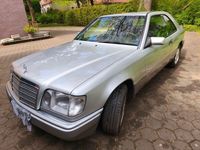 Gebraucht Mercedes E220 150 PS (110 kW) 1994 Silber Coupé