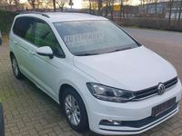Gebraucht VW Touran 115 PS (84 kW) 2017 Weiß Van / Kleinbus