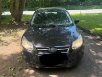 Usado Ford Focus 101 CV (74 kW) 2014 Negro Berlina