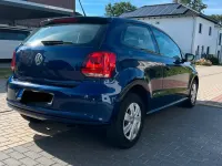 Gebraucht VW Polo 60 PS (44 kW) 2011 Blau Kleinwagen