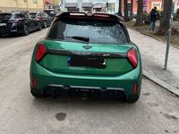 Gebraucht Mini John Cooper Works 231 PS (169 kW) 2025 Grün Kleinwagen