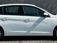 Gebraucht Peugeot 308 Active 131 PS (96 kW) 2021 Weiß Limousine