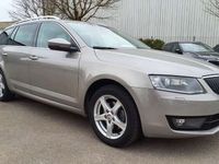 gebraucht Skoda Octavia Combi 1.4 TSI Elegance Pano Xen Nav AHK