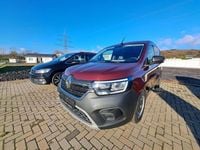 Gebraucht Renault Kangoo 131 PS (96 kW) 2022 Karminrot Van / Kleinbus