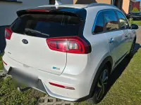 Gebraucht Kia Niro Spirit 141 PS (103 kW) 2017 Weiß SUV
