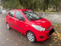 Gebraucht Hyundai i10 Edition 69 PS (50 kW) 2012 Rot Kleinwagen
