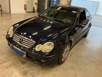 Gebraucht Mercedes C200 122 PS (89 kW) 2004 Blau Coupé