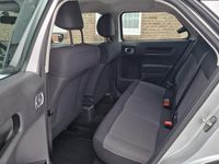 Gebraucht Citroën C4 Feel 99 PS (72 kW) 2016 Lackierung aluminiumgrau/met SUV