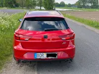 Używany Cupra Leon 300 KM (220 kW) 2017 Czerwony Sedan/Limuzyna