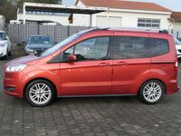 Gebraucht Ford Tourneo Courier Titanium 101 PS (74 kW) 2014 Rot Van / Kleinbus