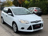 Gebraucht Ford Focus Ambiente 101 PS (74 kW) 2014 Weiß Kombi