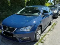 Używany Seat Leon 131 KM (96 kW) 2019 Niebieski Sedan/Limuzyna