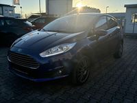 Gebraucht Ford Fiesta Titanium 140 PS (102 kW) 2016 Blau Limousine