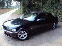 Gebraucht BMW 318 Cabriolet 194 PS (142 kW) 2002 Schwarz metallic Cabrio