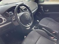 Gebraucht Renault Clio II 101 PS (74 kW) 2008 Silber Limousine