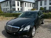 Gebraucht Mercedes E250 204 PS (150 kW) 2010 Schwarz Limousine