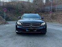 Gebraucht Mercedes E220 Avantgarde 194 PS (142 kW) 2019 Schwarz Kombi