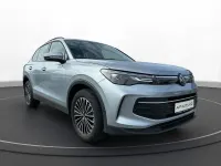 Gebraucht VW Tiguan Life 150 PS (110 kW) 2024 Silber SUV