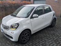 Gebraucht Smart ForFour Prime 90 PS (66 kW) 2017 Weiß Kleinwagen