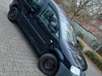Używany VW Caddy Life 105 KM (77 kW) 2004 Czarny Minivan