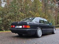 Gebraucht Mercedes 190 132 PS (97 kW) 1992 Schwarz Limousine