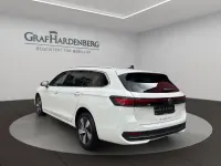 Gebraucht VW Passat Business 150 PS (110 kW) 2025 Weiß Kombi