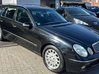 Gebraucht Mercedes E270 177 PS (130 kW) 2004 Schwarz Kombi