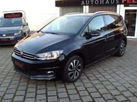 Gebraucht VW Touran Active 180 PS (132 kW) 2021 Schwarz Van / Kleinbus
