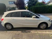 Gebraucht Mercedes B220 170 PS (125 kW) 2014 Weiß Van / Kleinbus