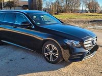 Gebraucht Mercedes E220 194 PS (142 kW) 2018 Schwarz Limousine