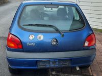 Gebraucht Ford Fiesta 60 PS (44 kW) 2000 Blau Kleinwagen